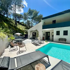 Arty Provence, Piscine Chauffee Frühstückspension